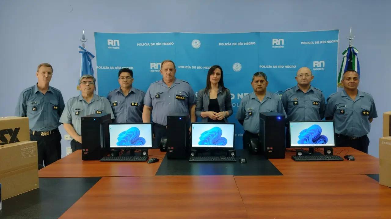 Se entregaron 185 computadoras para la Policía de Río Negro