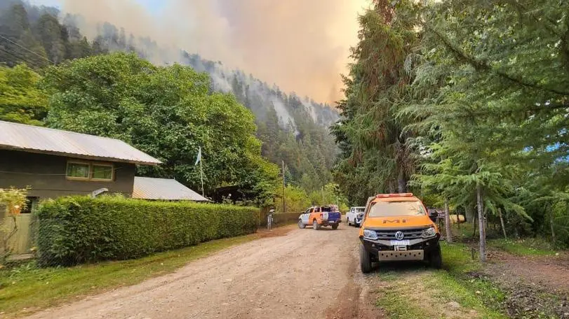 El Bolsn: Provincia puso a disposicin sus recursos de combate del fuego
